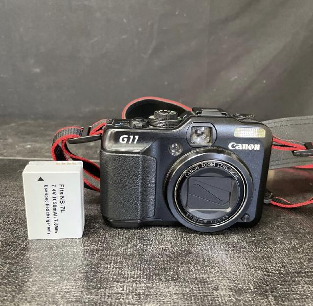 コンパクトデジタルカメラ 