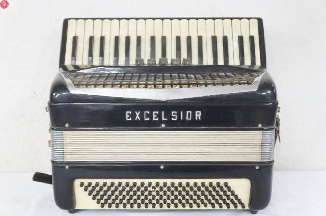 EXCELSIOR エキセルシャー No.303 イタリア製 アコーディオン 鍵盤楽器