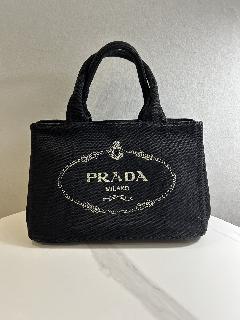 プラダの買取価格相場|おいくら リサイクルショップ買い取り実績