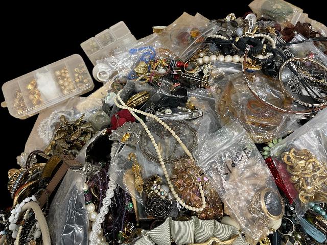 イミテーション 大量まとめ 約18kg K18GF ネックレス ブレスレット 中区マクサス横須賀店