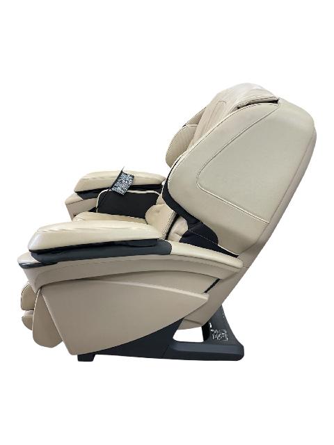 Panasonic リアルプロ EP-MA058 マッサージチェア港南区マクサス横須賀店