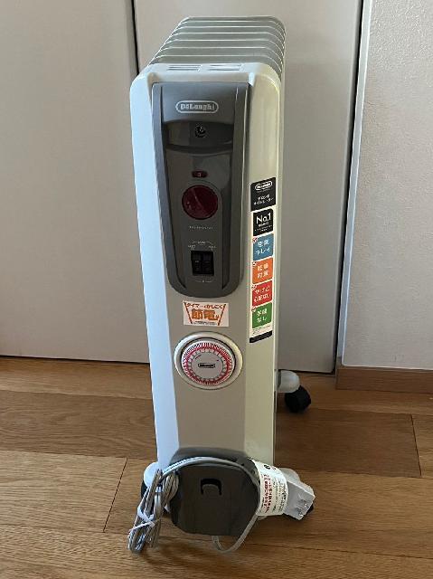 デロンギ オイルヒーター h770812EFSN-GY 未使用です デロンギ オイル