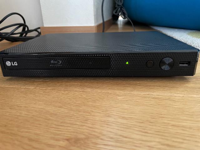 LG ブルーレイディスク/DVDプレーヤー BP250 2021年製
