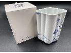 ロイヤルコペンハーゲン ブルーパロメッテ 花瓶の詳細ページを開く