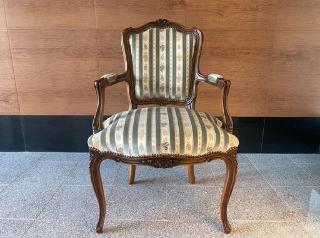 決まりました】【美品】カリモク ドマーニ ルイ15 domani（カリモク