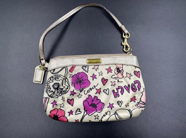 COACH コーチ ストラップ付ミニポーチ 花柄 フローラル