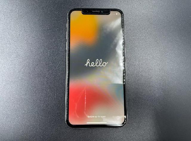 iPhoneX 256GB SIMロックなし MQC22J/A IMEI:〇