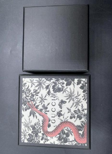 GUCCI グッチ　片耳ピアス インターロッキング　アラベスク
