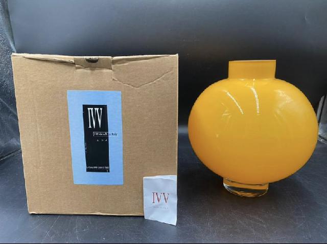 IVV イタリア製　ガラス花瓶 オレンジ