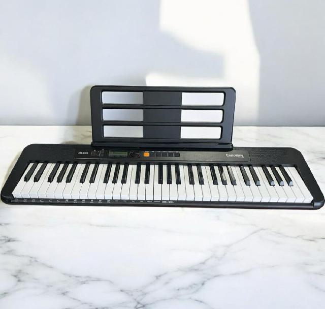 CASIO カシオ 61鍵盤電子キーボード CT-S200BK 2020年製