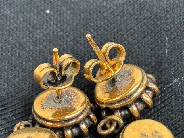 GUCCI ピアス タイガーヘッド ラインストーン