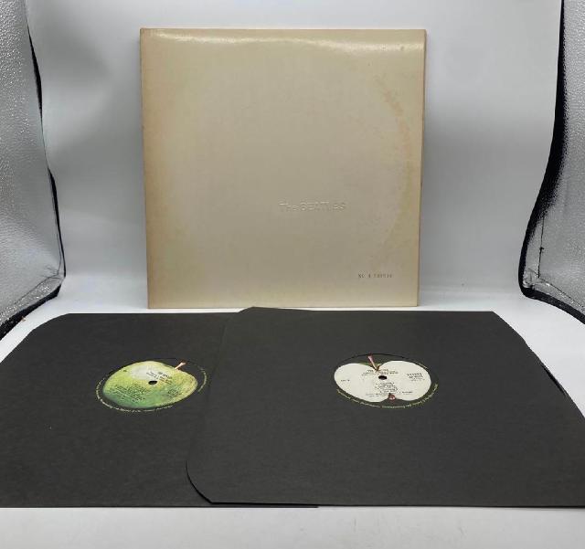 The Beatles 'White Album' 国内盤LPレコード	