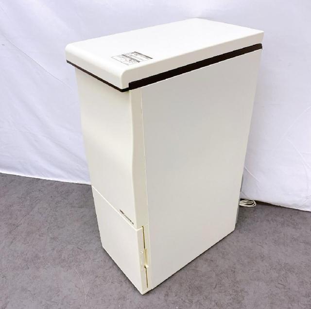 MK(エムケー)精工 保冷米びつ クールエース 米容量31kg HK-131W