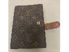 ルイヴィトン モノグラム システム手帳カバー LOUIS VUITTON 6穴 【ジャンク】の詳細ページを開く