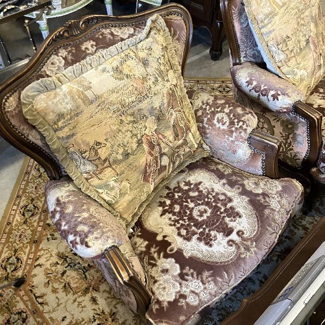 カリモク　ルイ15世　ソファ　クッション