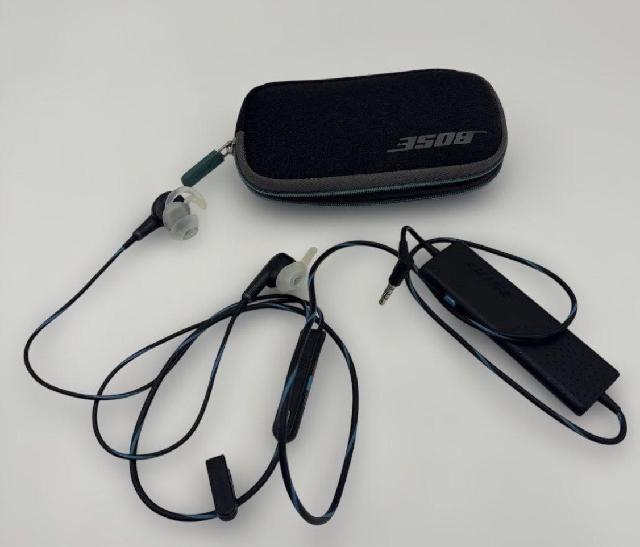 【BOSE】QuietComfort 20 有線イヤホン ケース付【中古品】 Bose QuietComfort 20 ノイズキャンセリング有線イヤホン 出張買取