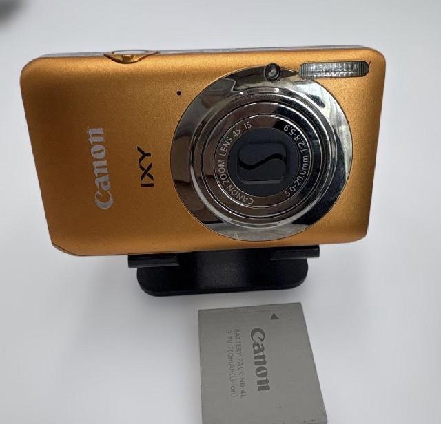 Canon IXY 210F オレンジ コンパクトデジタルカメラ キャノン 出張買取