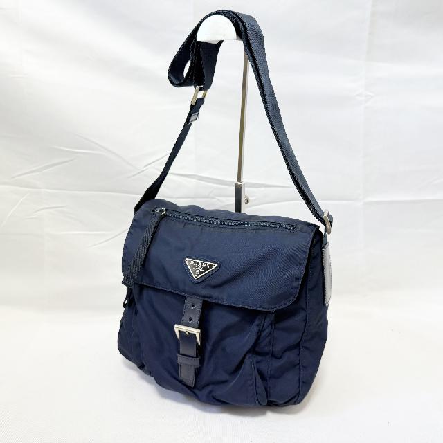 PRADA ナイロン バッグ 世田谷区 出張買取 買取専門店カイリー