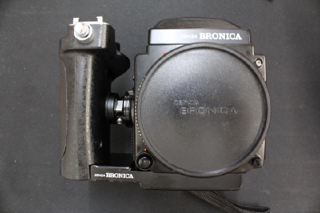 Zenza Bronica ETR Si