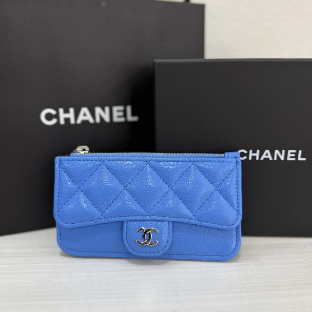 シャネル　キャビアスキン　カードケース