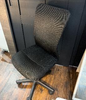 HOLI CHAIR 大阪市内引取りで送料値引き HOLI CHAIR 大阪市内引取りで値引きあり