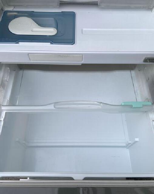 e585*　GM　CL38NF-T2 DZ99引き取り　代金済 三菱 ノンフロン冷凍冷蔵庫 MR-CL38NF-T2 （ 冷蔵庫・冷凍庫）の