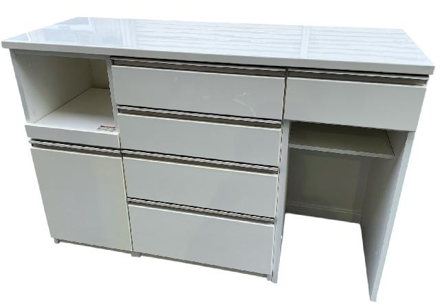 ニトリ ロータイプ 食器棚