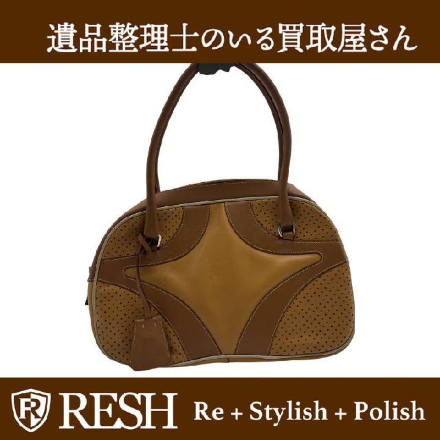 プラダのハンドバッグ