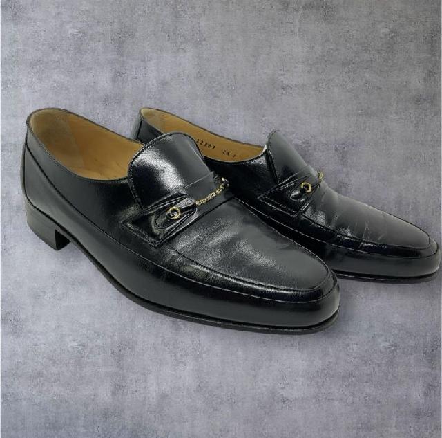 BALLY ブラックレザー ローファー