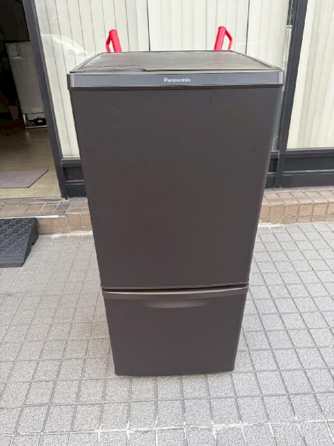 Panasonic 2ドア冷蔵庫 NR-B14DW-T 2021年を4,500円で出張買取