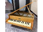 KAWAI カワイ ミニピアノ グランドピアノ 32鍵盤 木目調の詳細ページを開く