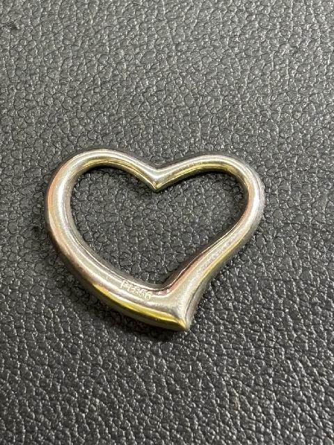 Tiffany & Co.（ティファニー）エルサ・ペレッティ™ 　オープン ハート ペンダント