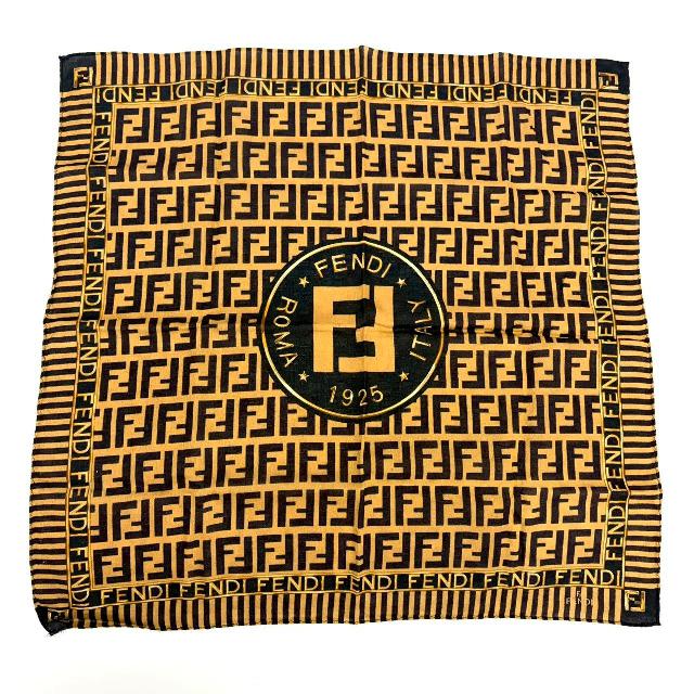FENDI フェンディ ズッカ柄 ハンカチ スカーフ