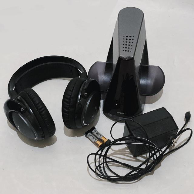 SONY デジタルサラウンドヘッドホンシステム MDR-DS4000 （ その他AV