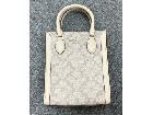 Kate spade フラワーミニトート　2wayの詳細ページを開く