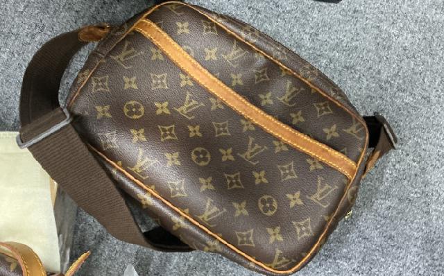 Louis Vuitton モノグラム リポーター （ ルイ・ヴィトン）の買取価格