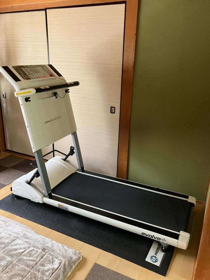 トレッドミル　EVOLVE PLUS