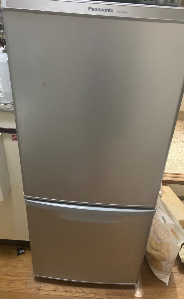 パーソナル冷蔵庫 NR-B148W