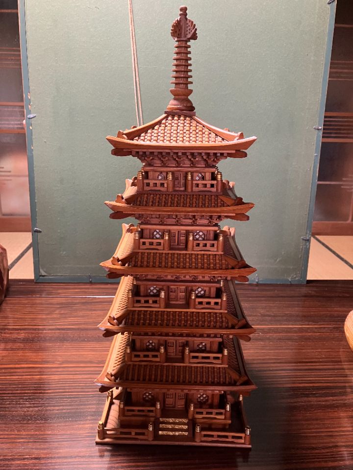 木製　五重塔