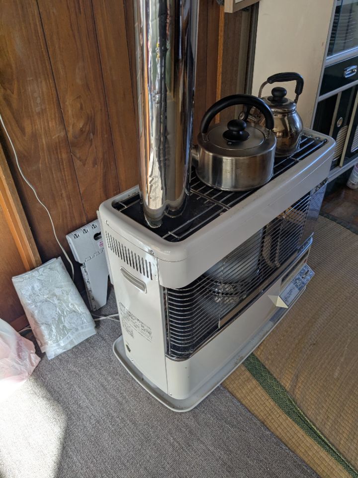 コロナ　SV-7011SR 石油ストーブ