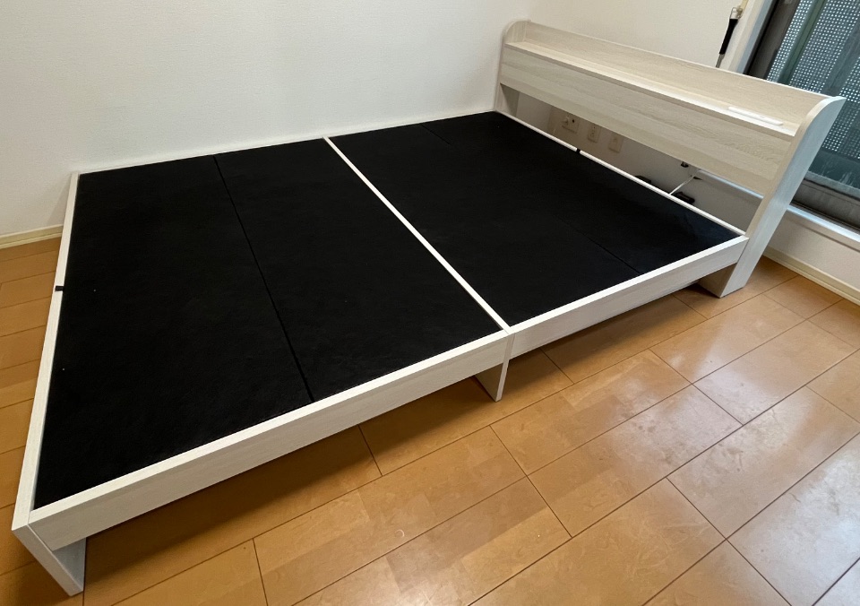 ベッドフレーム（ダブル）