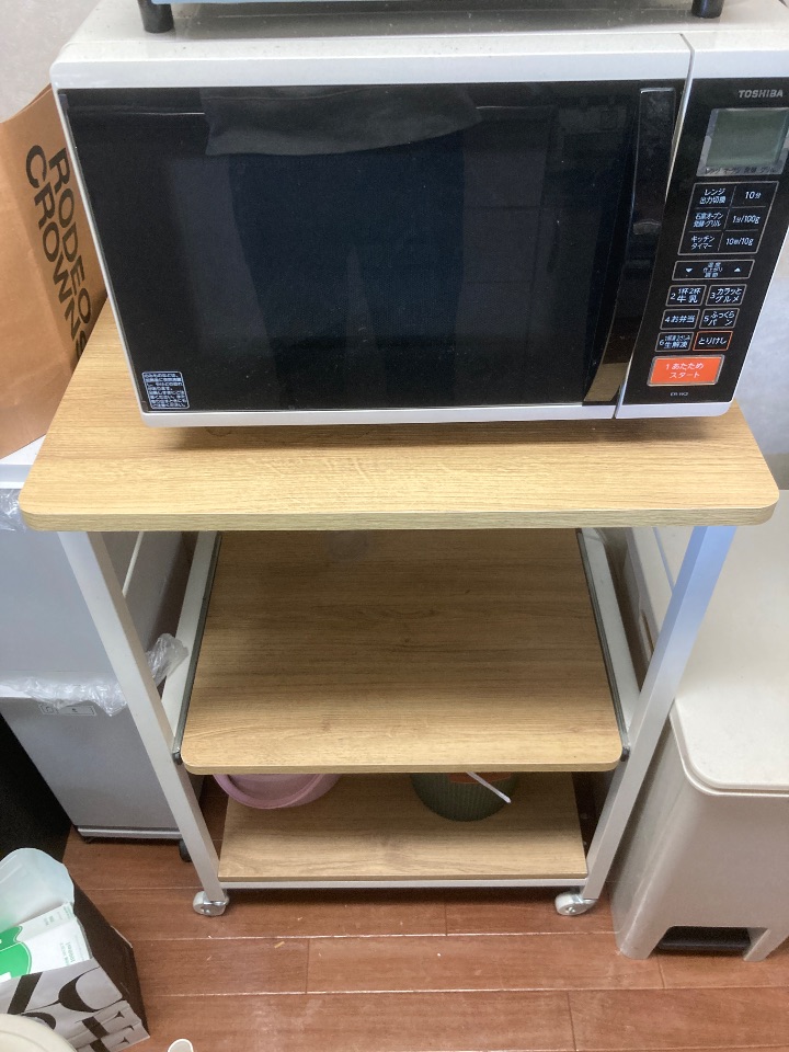 ラック (電子レンジ台)