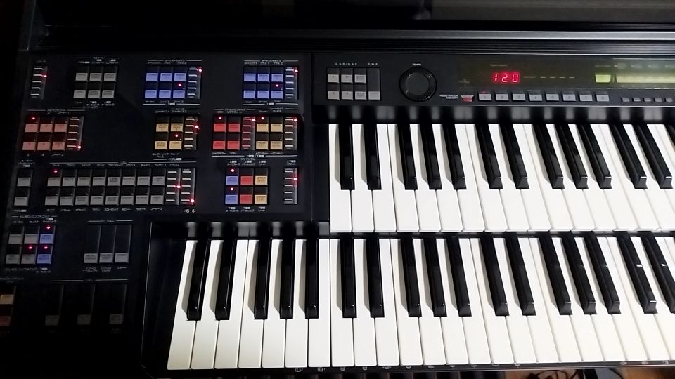 ヤマハエレクトーンHS-5と椅子