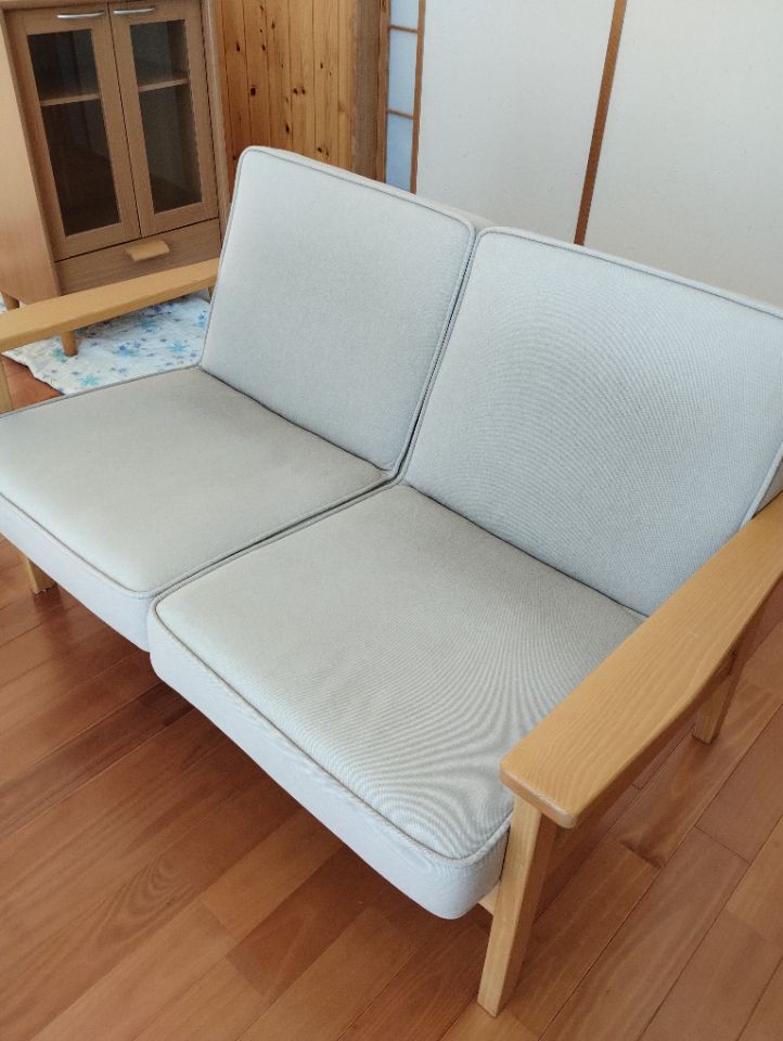 無印良品　タモ材2人掛けソファ
