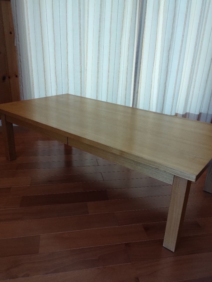 無印良品　タモ材テーブル
