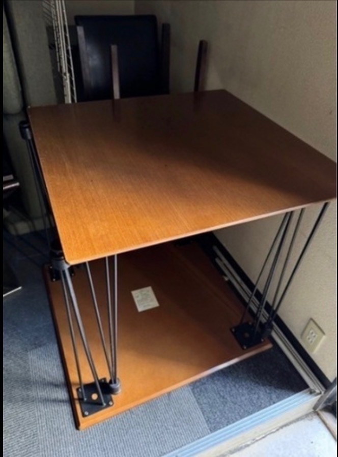 正方形ダイニングテーブル75cm