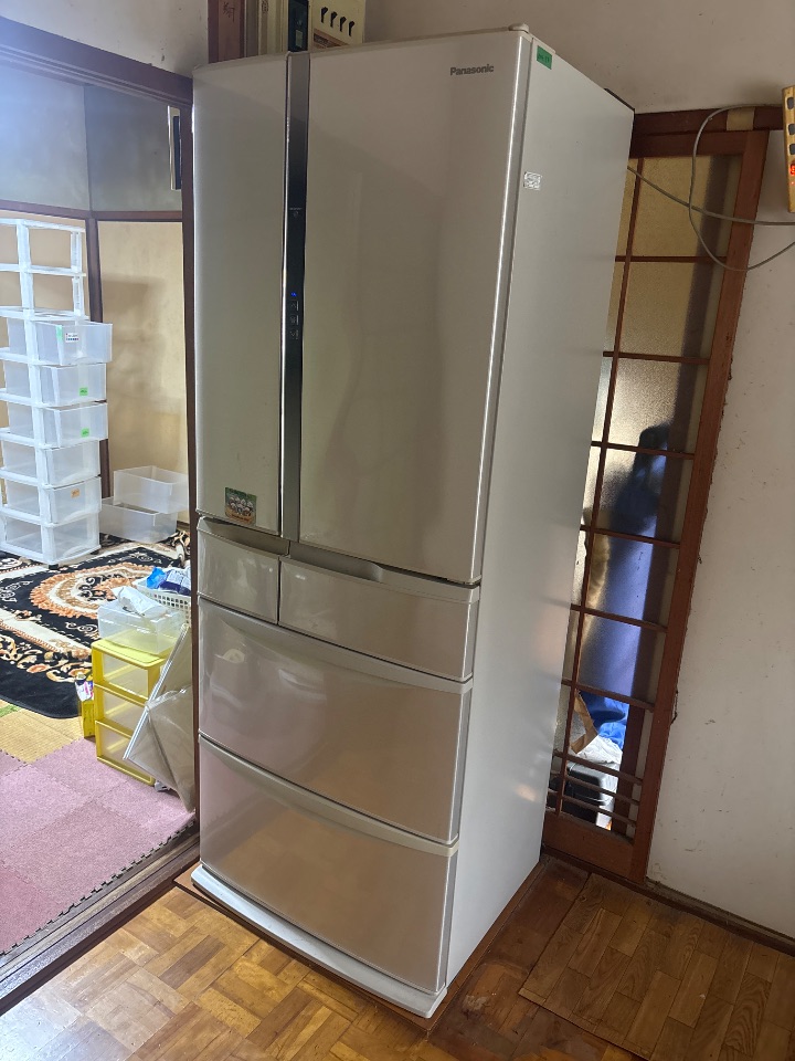 冷蔵庫　NR-F468-N型