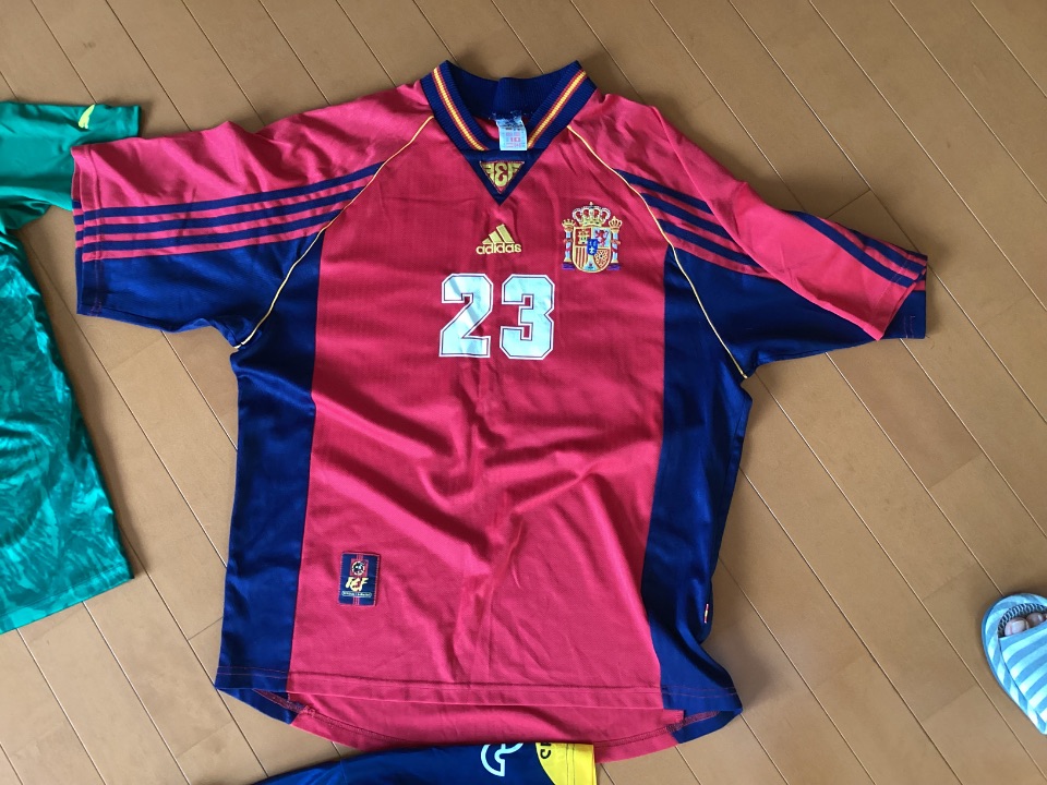 サッカー　ユニフォーム