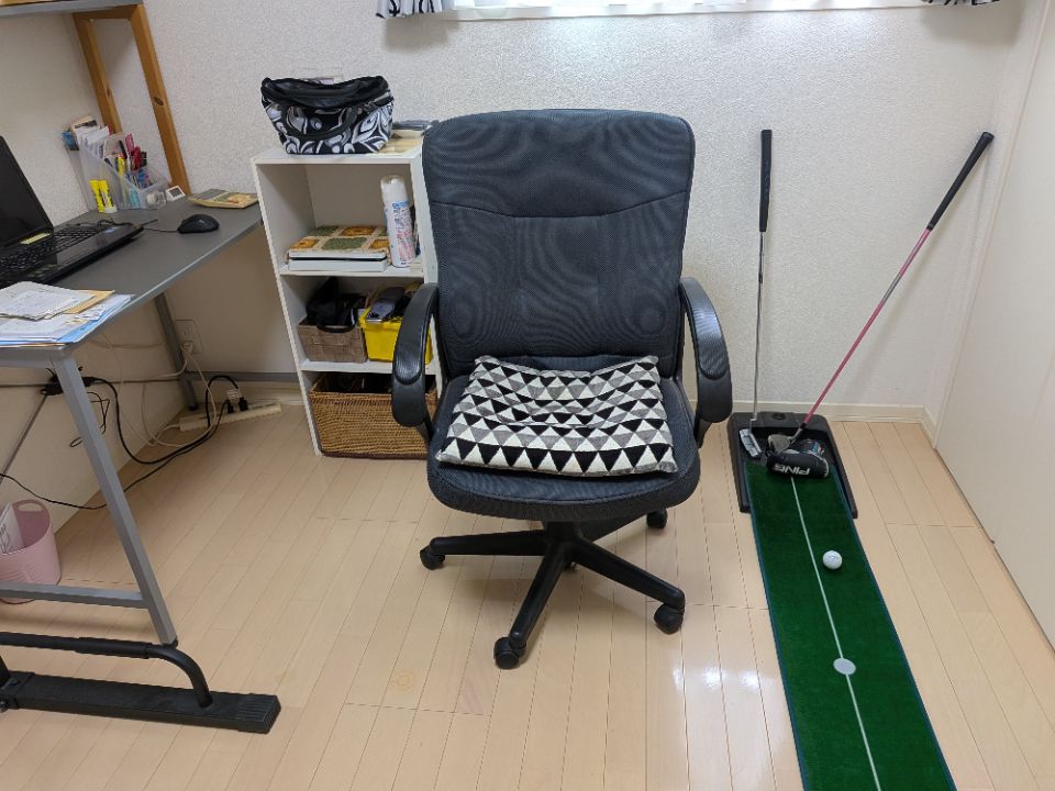 デスクチェア