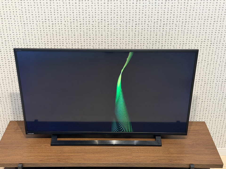 液晶テレビ